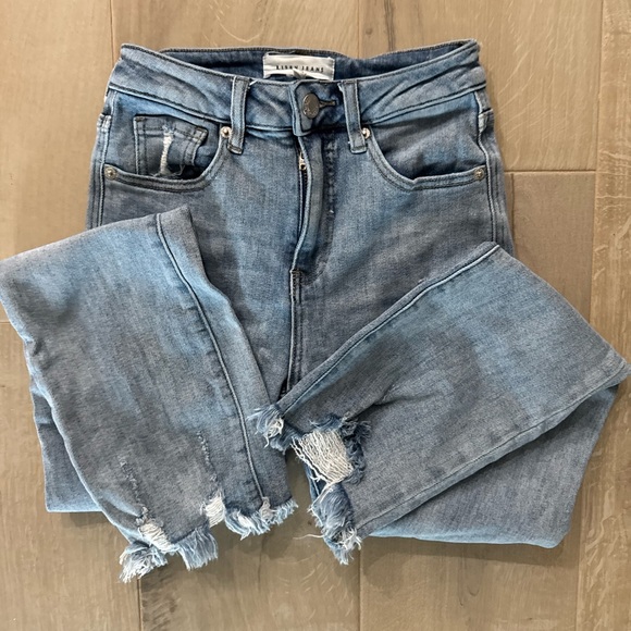 Women's Blue Cropped Jeans - Picture 2 of 8